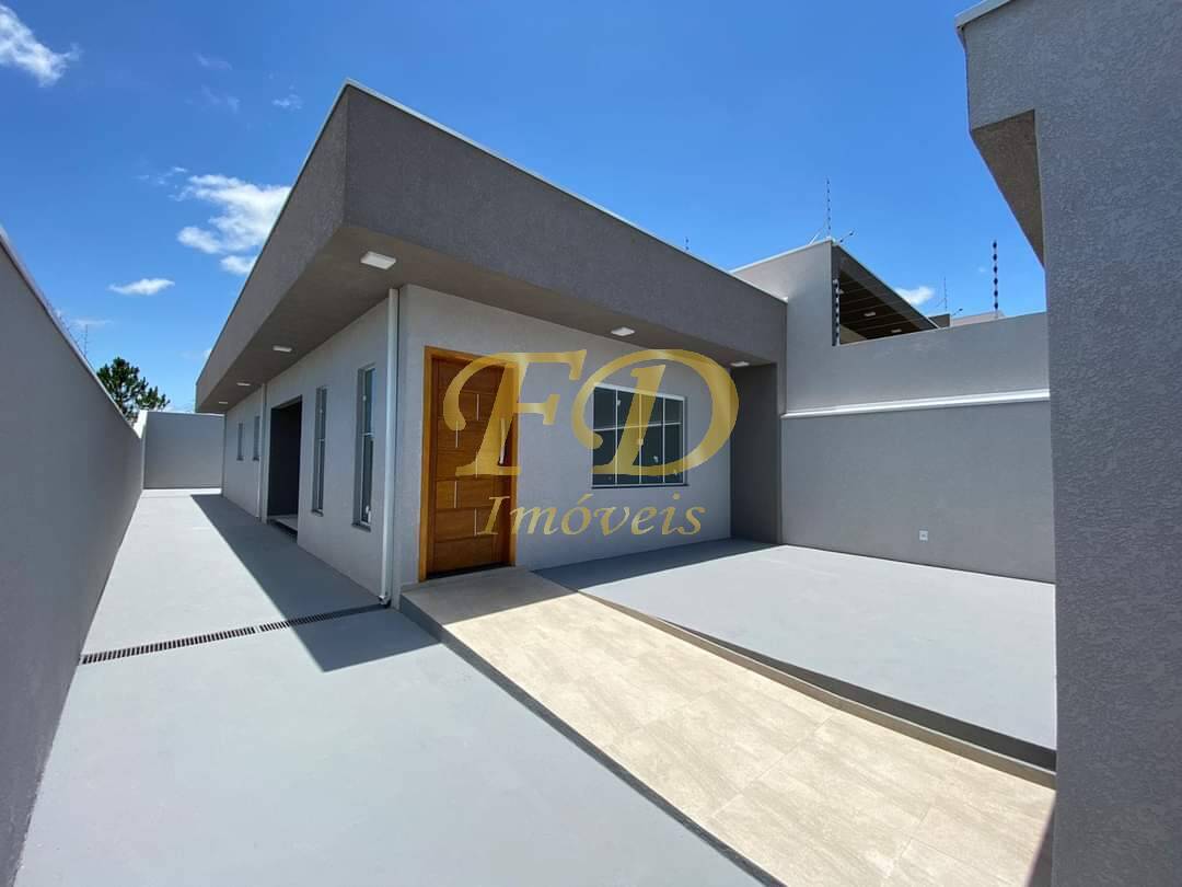 Casa à venda com 3 quartos, 92m² - Foto 1