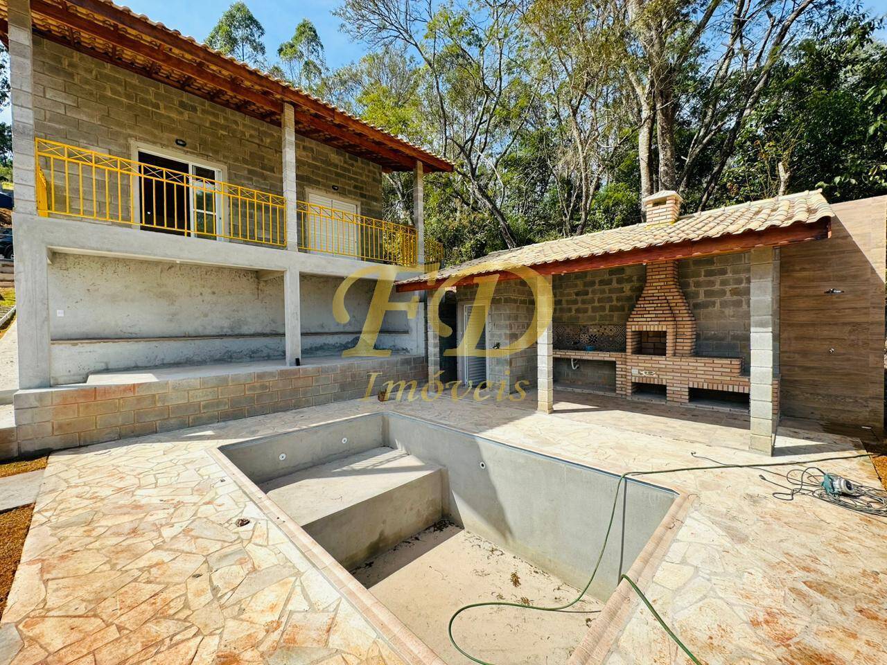 Fazenda à venda com 2 quartos, 120m² - Foto 1