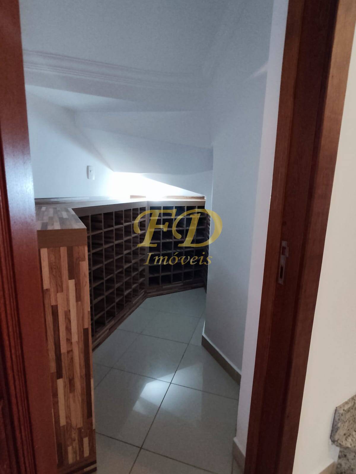 Casa de Condomínio à venda com 5 quartos, 395m² - Foto 3