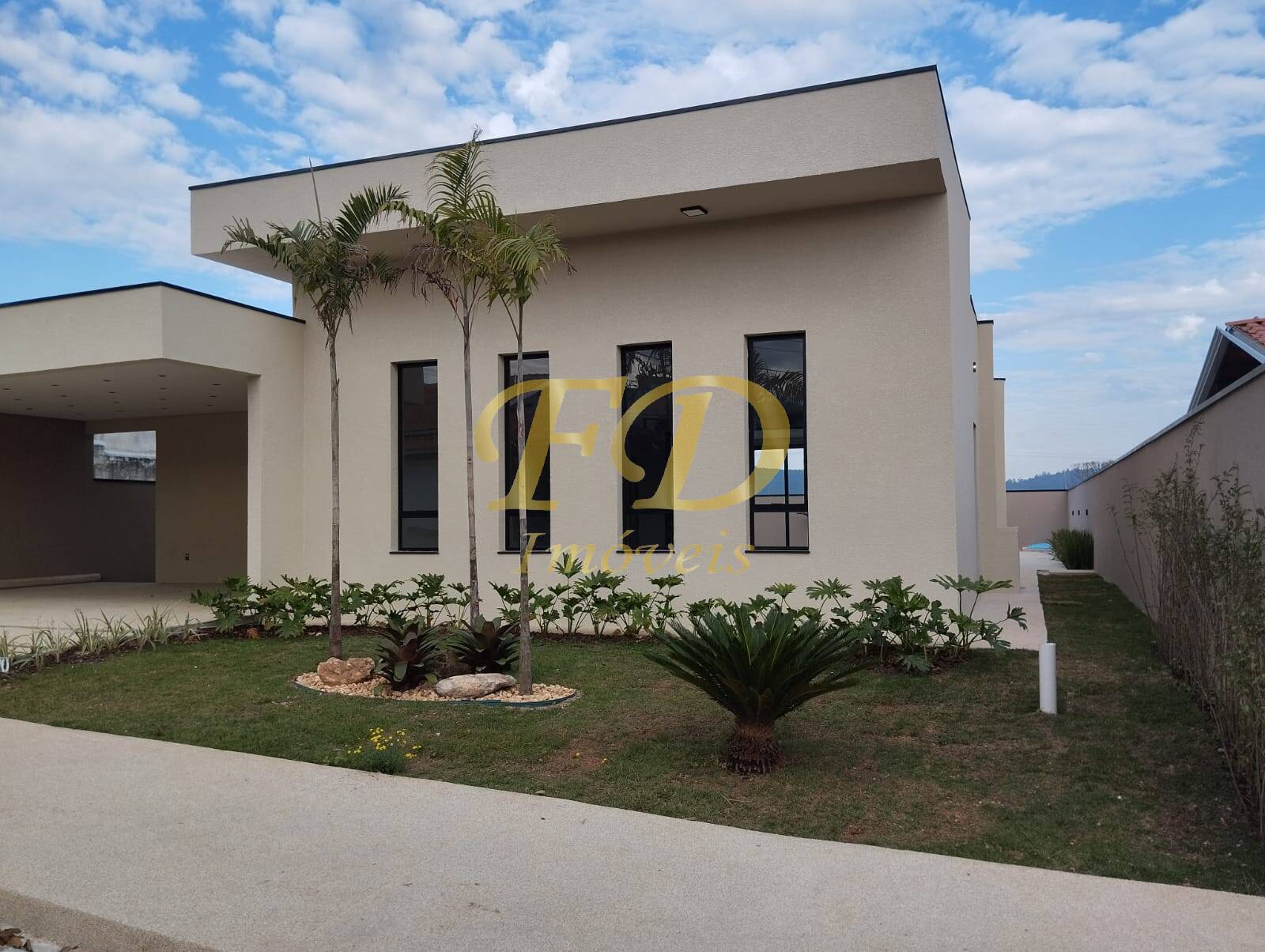 Casa de Condomínio à venda com 3 quartos, 238m² - Foto 3