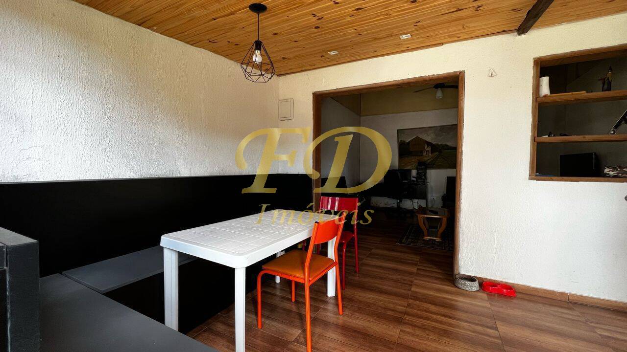 Casa à venda com 3 quartos, 190m² - Foto 16