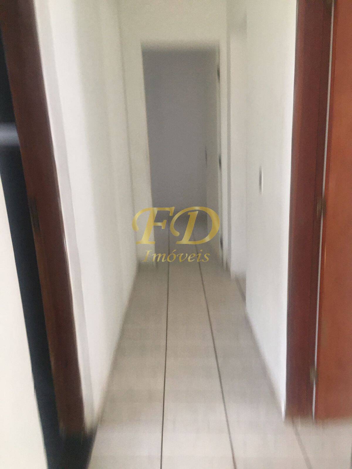 Casa à venda e aluguel com 2 quartos, 100m² - Foto 3