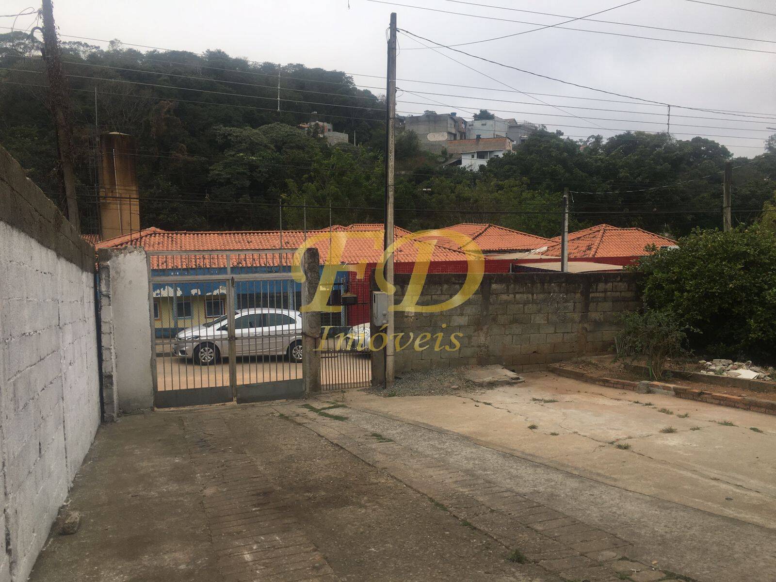 Casa à venda e aluguel com 2 quartos, 100m² - Foto 14