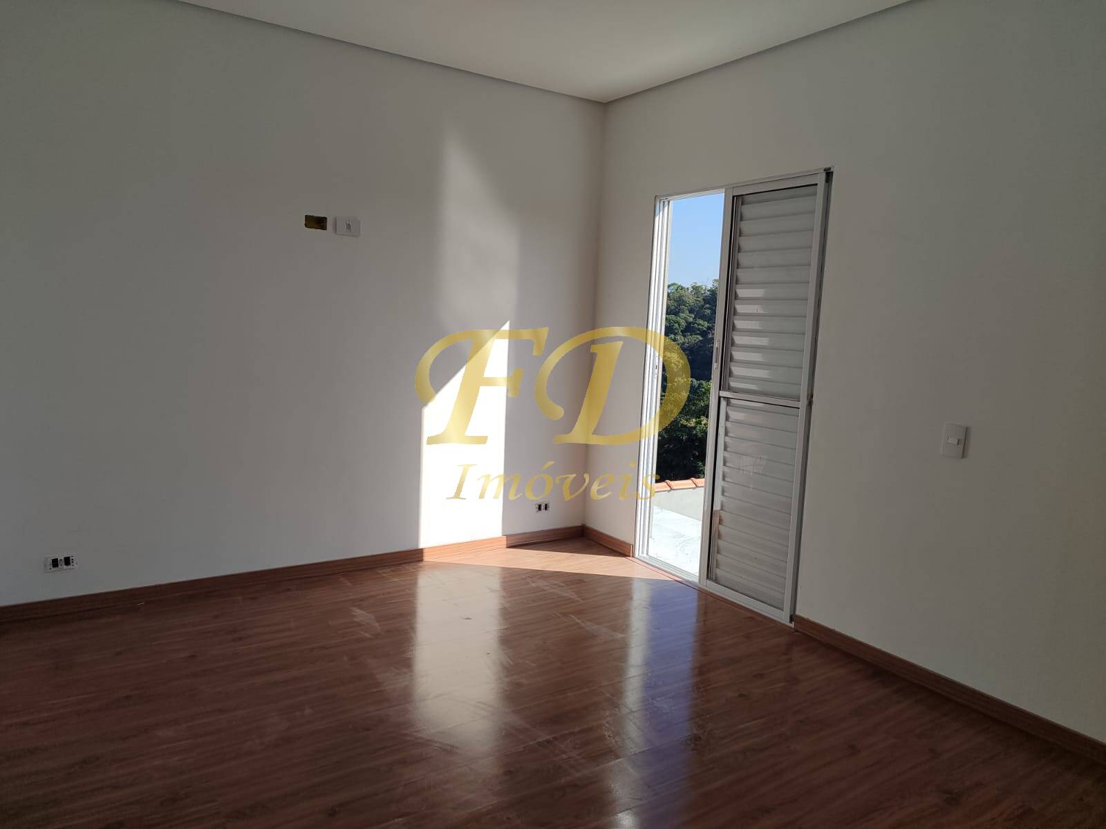 Casa à venda com 2 quartos, 108m² - Foto 10