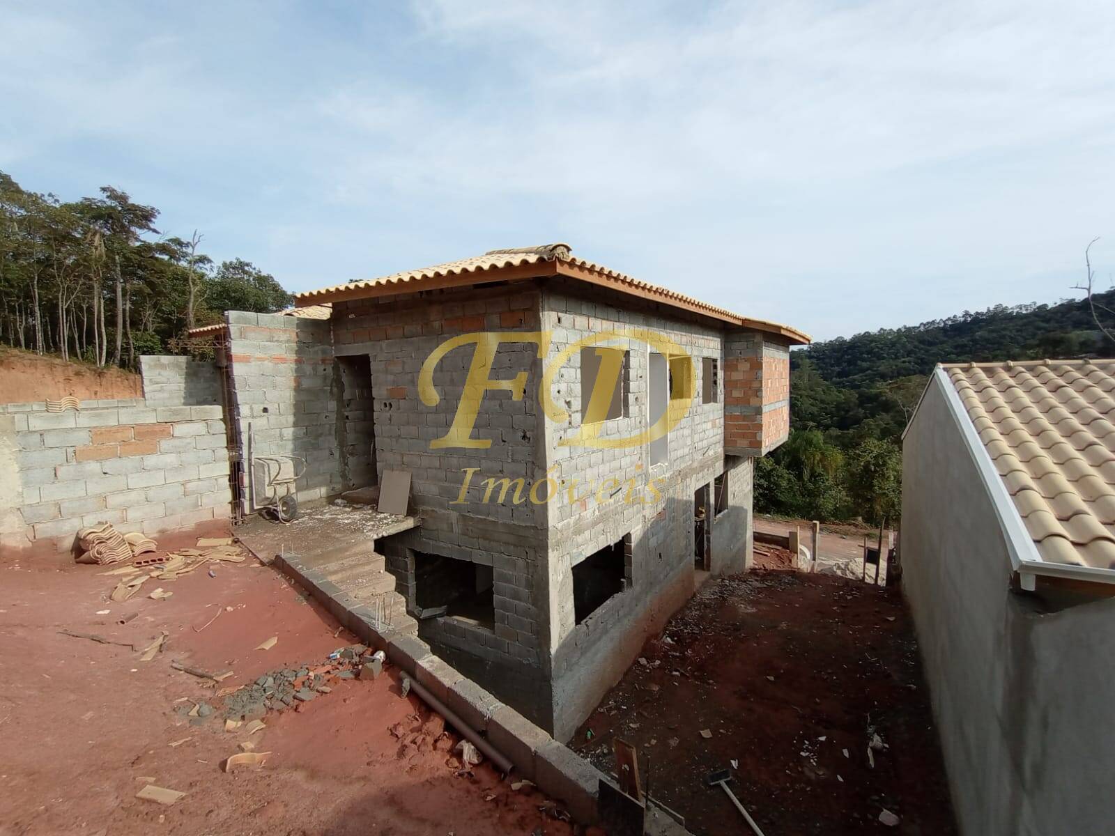 Casa à venda com 3 quartos, 120m² - Foto 4