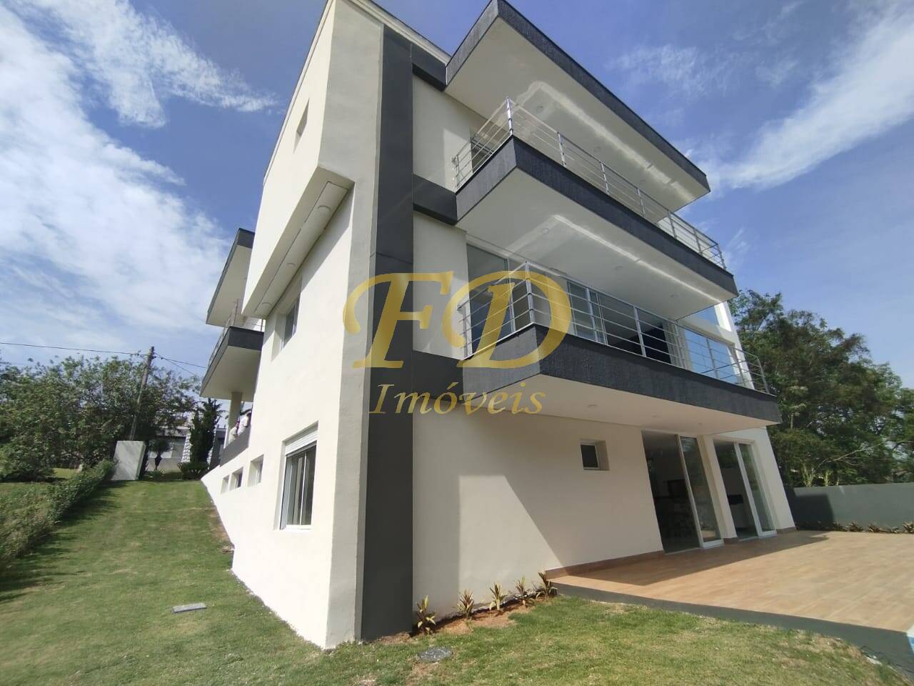 Casa de Condomínio à venda com 5 quartos, 500m² - Foto 3