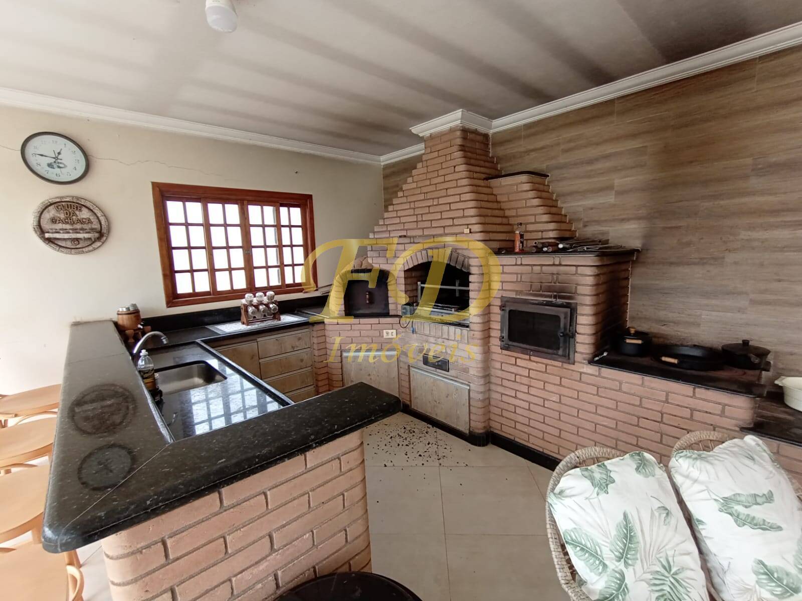 Fazenda à venda com 3 quartos, 240m² - Foto 4