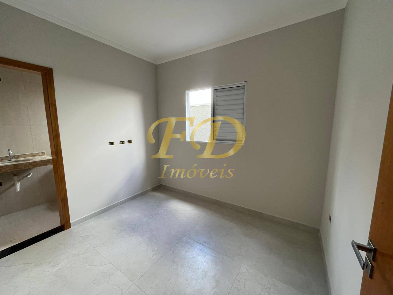 Casa à venda com 3 quartos, 99m² - Foto 14