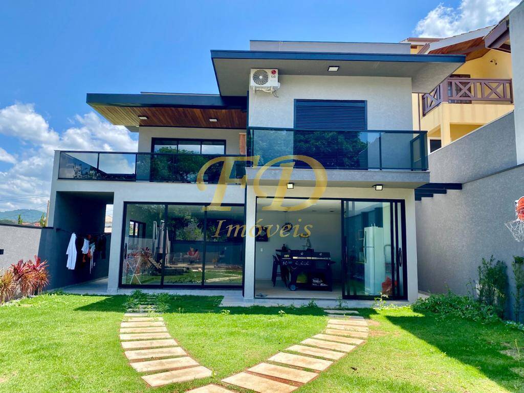 Casa de Condomínio à venda com 42 quartos, 270m² - Foto 1