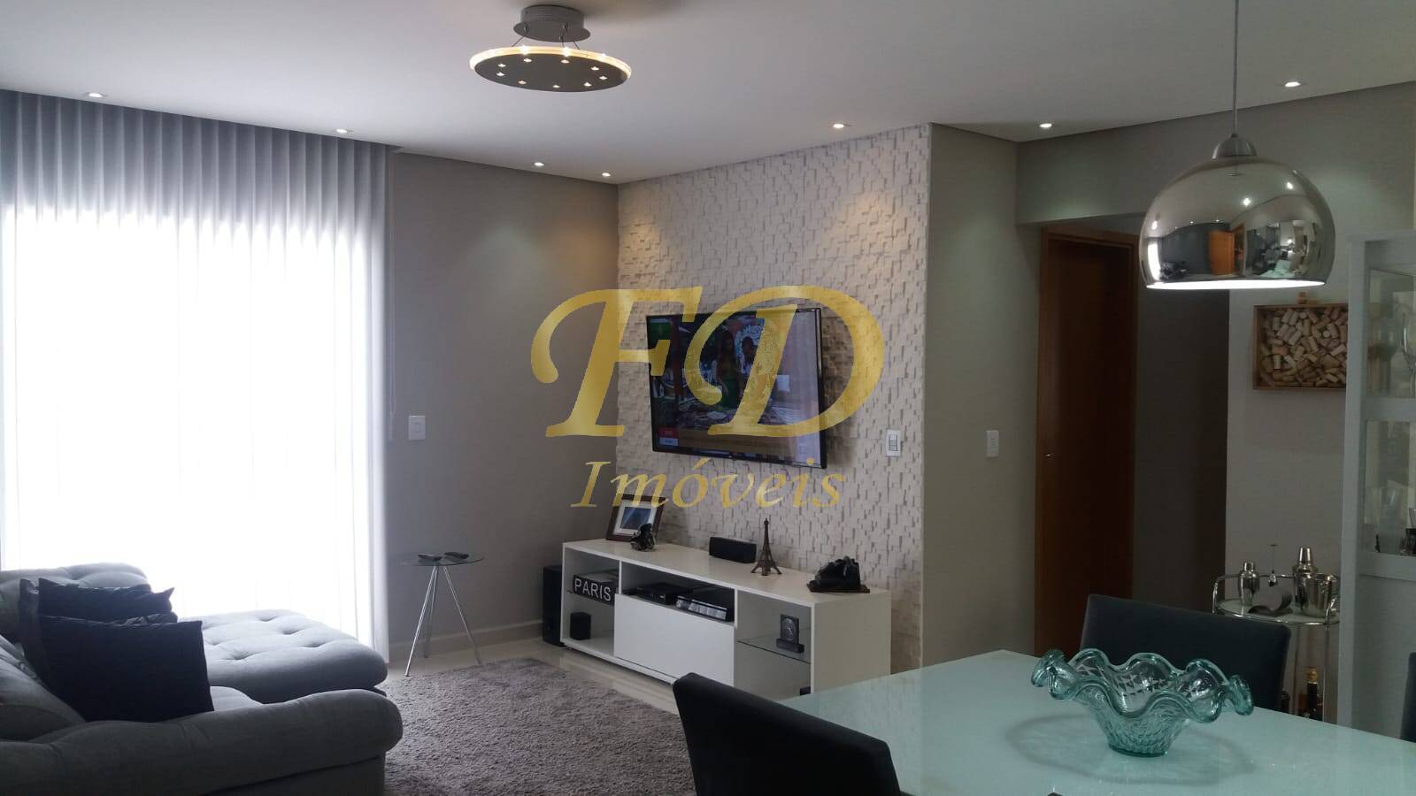 Apartamento para alugar com 2 quartos, 75m² - Foto 4