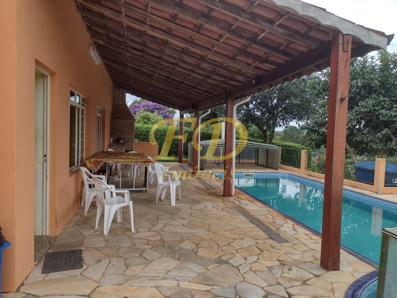 Fazenda à venda com 4 quartos, 270m² - Foto 2