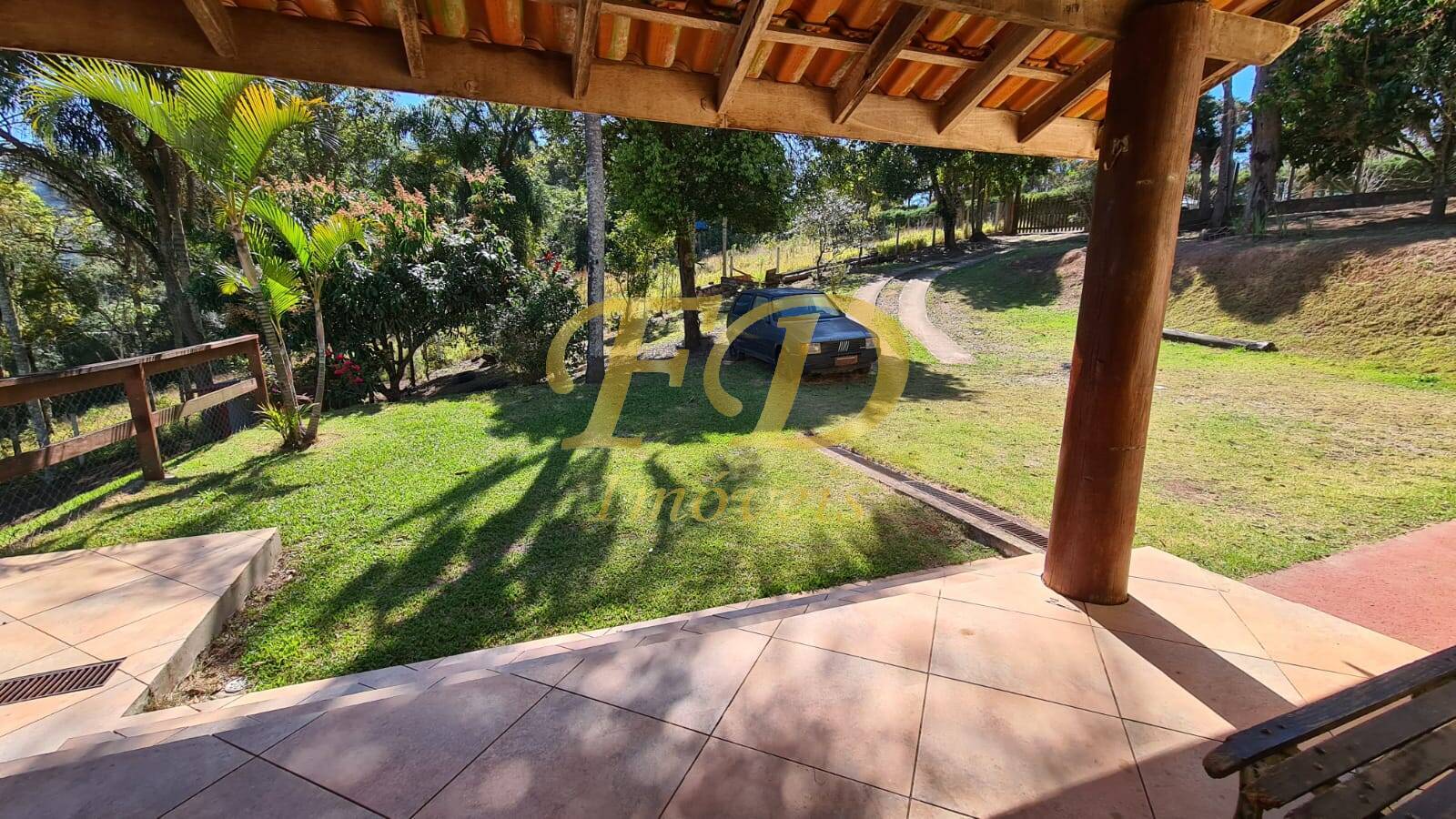 Fazenda à venda com 2 quartos, 150m² - Foto 2