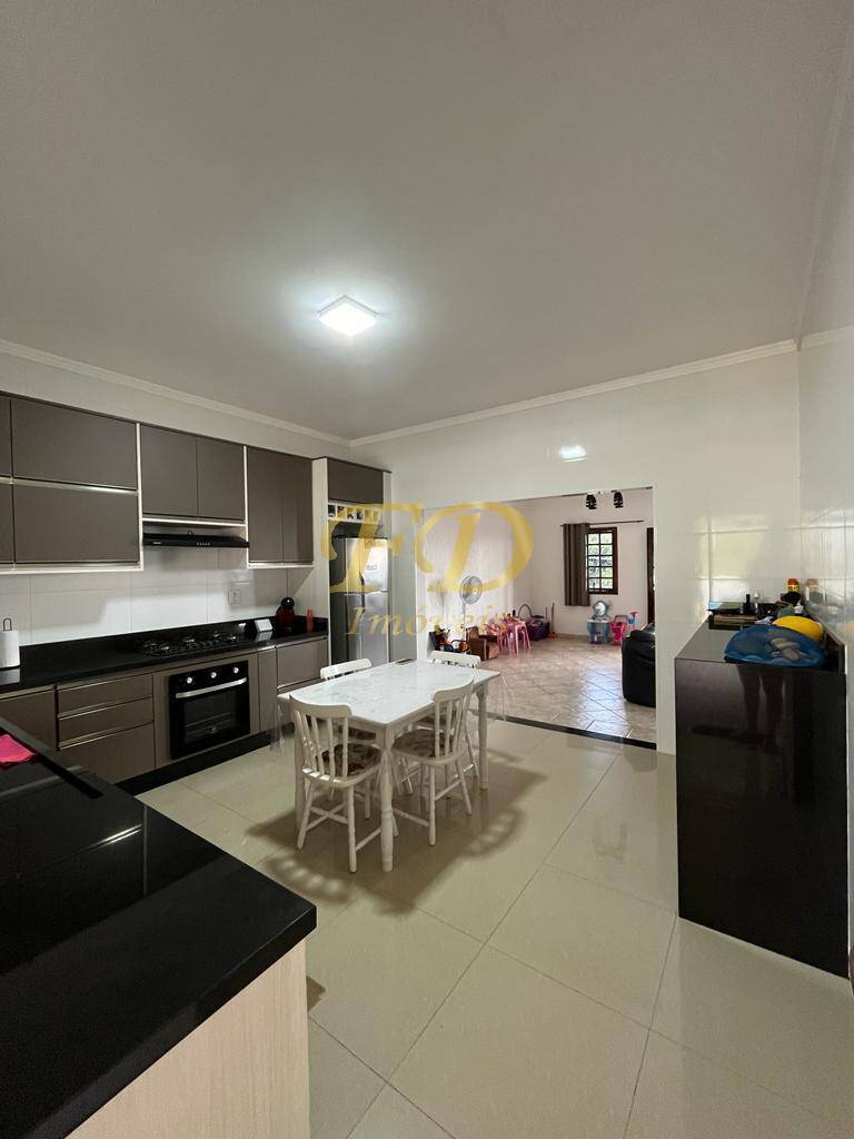 Fazenda à venda com 4 quartos, 314m² - Foto 3