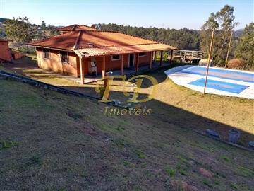 Fazenda à venda com 3 quartos, 500m² - Foto 1