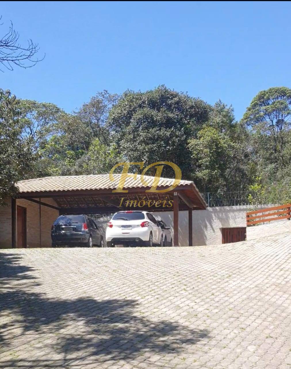 Casa de Condomínio à venda com 3 quartos, 600m² - Foto 3