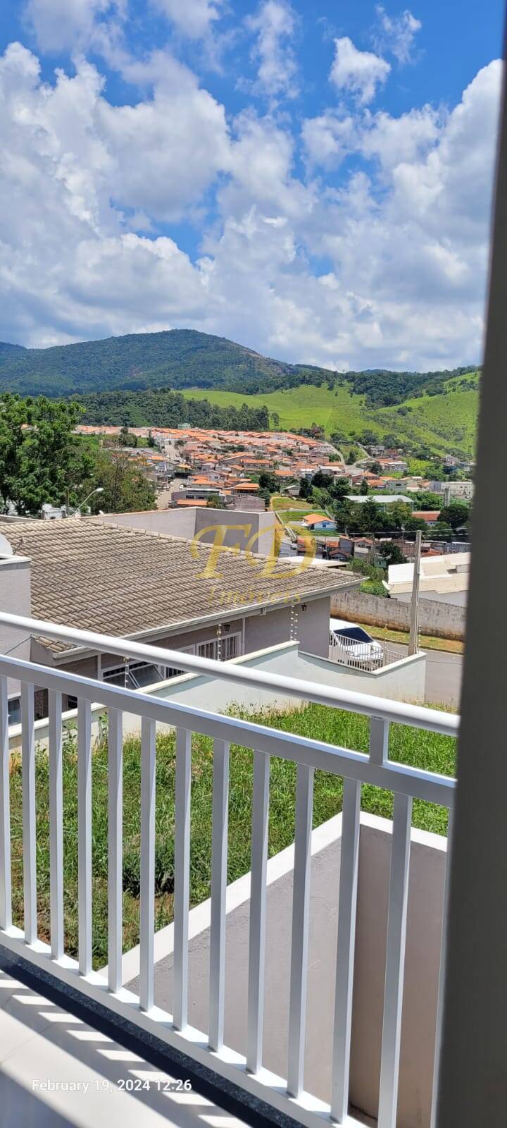 Casa à venda com 2 quartos, 57m² - Foto 8