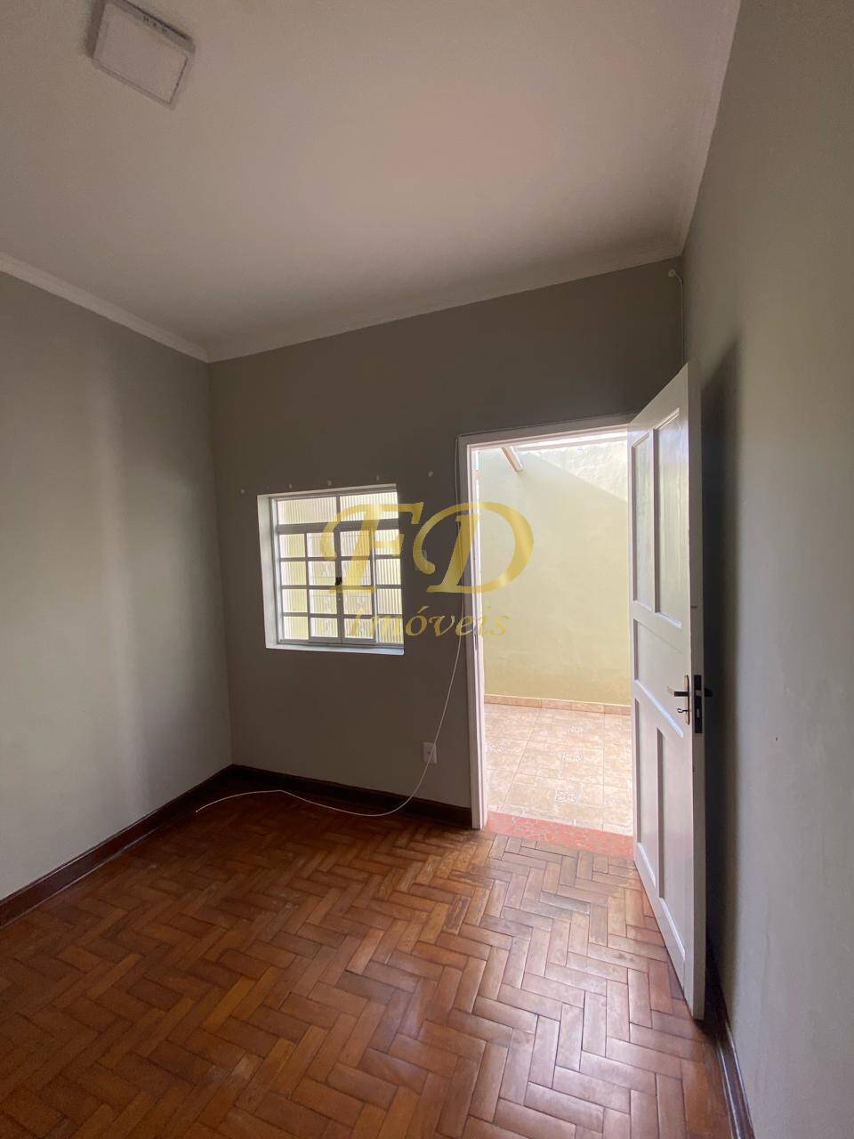 Casa à venda com 5 quartos, 250m² - Foto 10