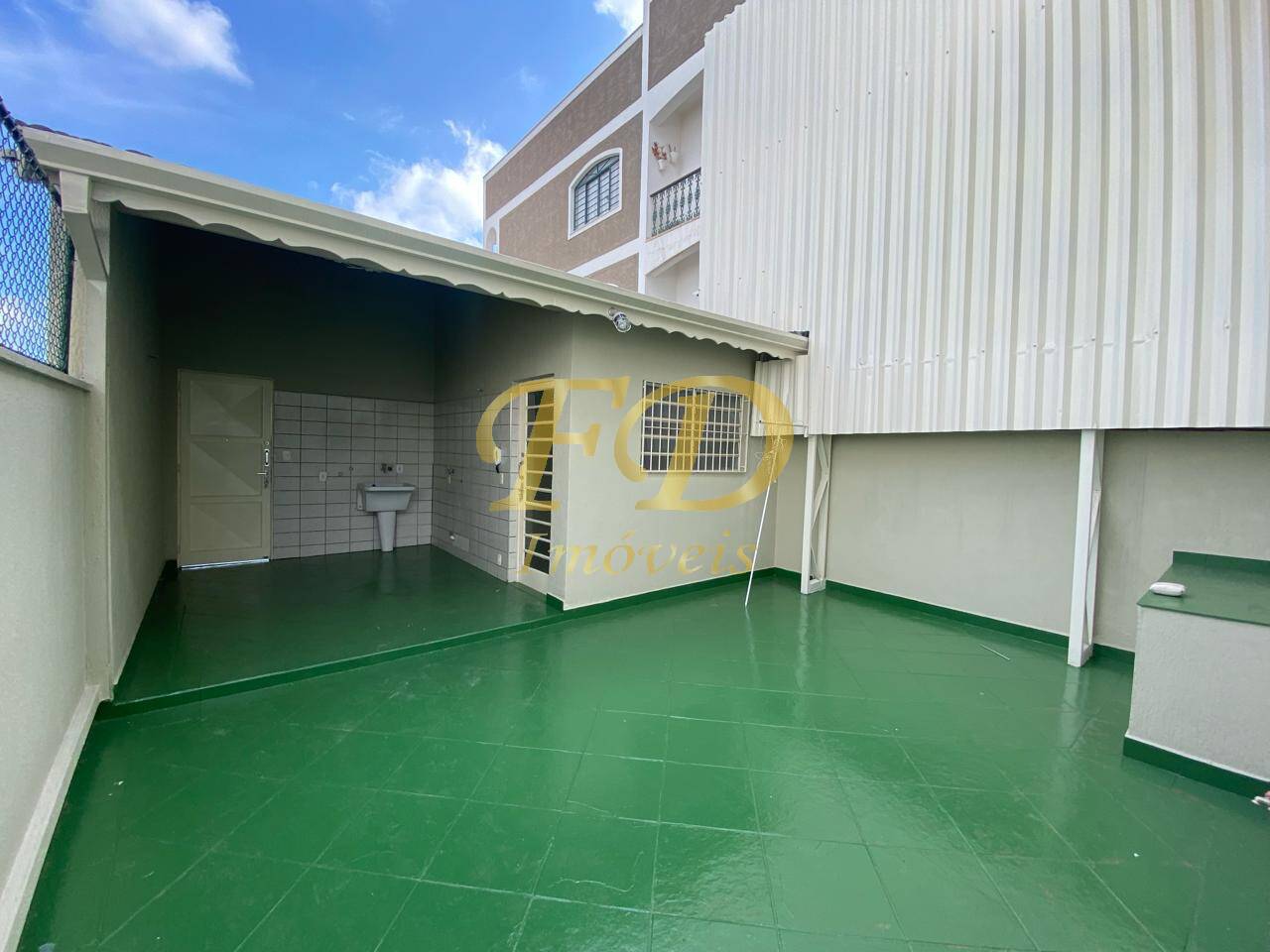 Casa para alugar com 4 quartos, 220m² - Foto 21