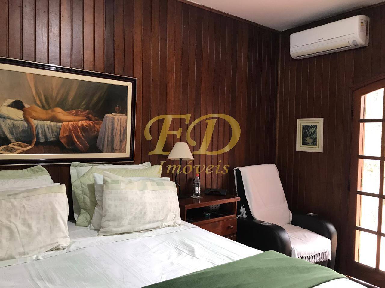 Casa de Condomínio para alugar com 3 quartos, 231m² - Foto 19