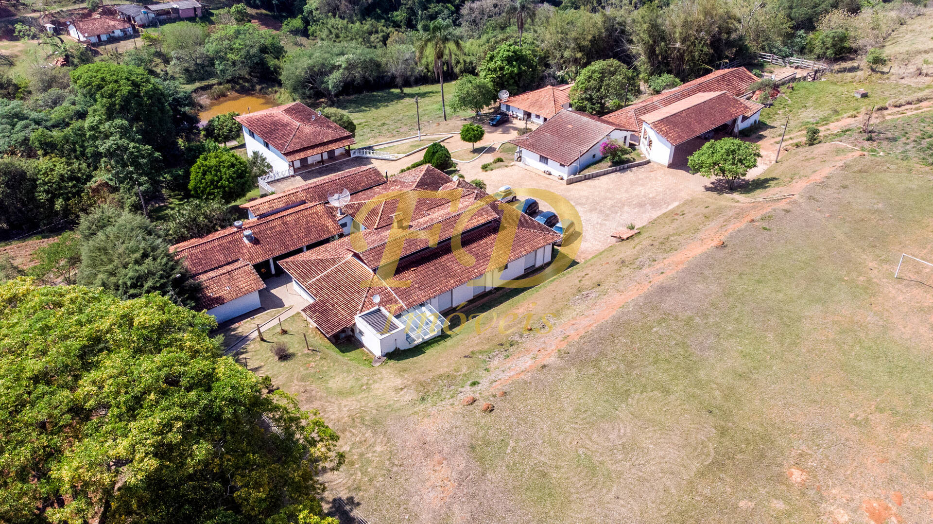 Fazenda à venda com 14 quartos - Foto 2