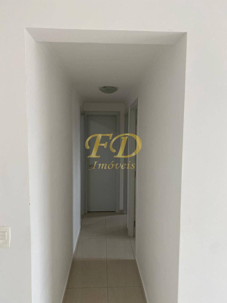 Apartamento à venda com 3 quartos - Foto 2