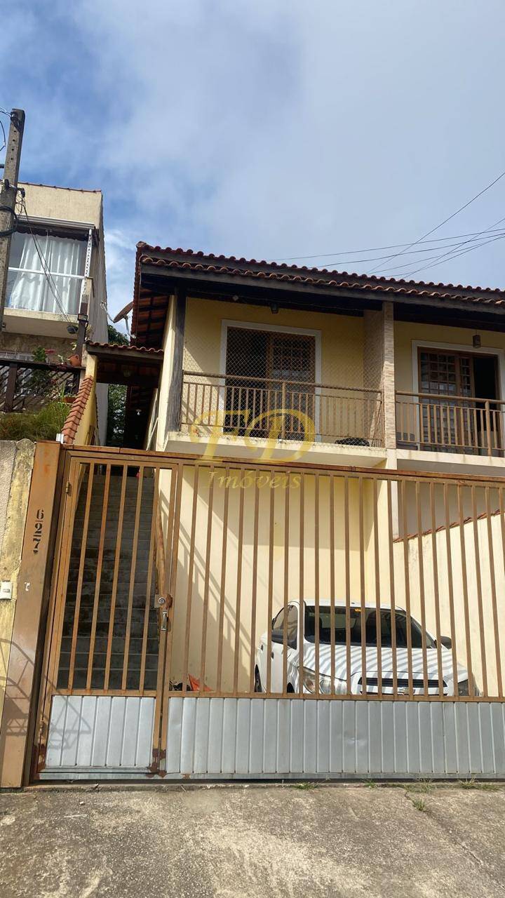 Casa à venda com 2 quartos, 90m² - Foto 1