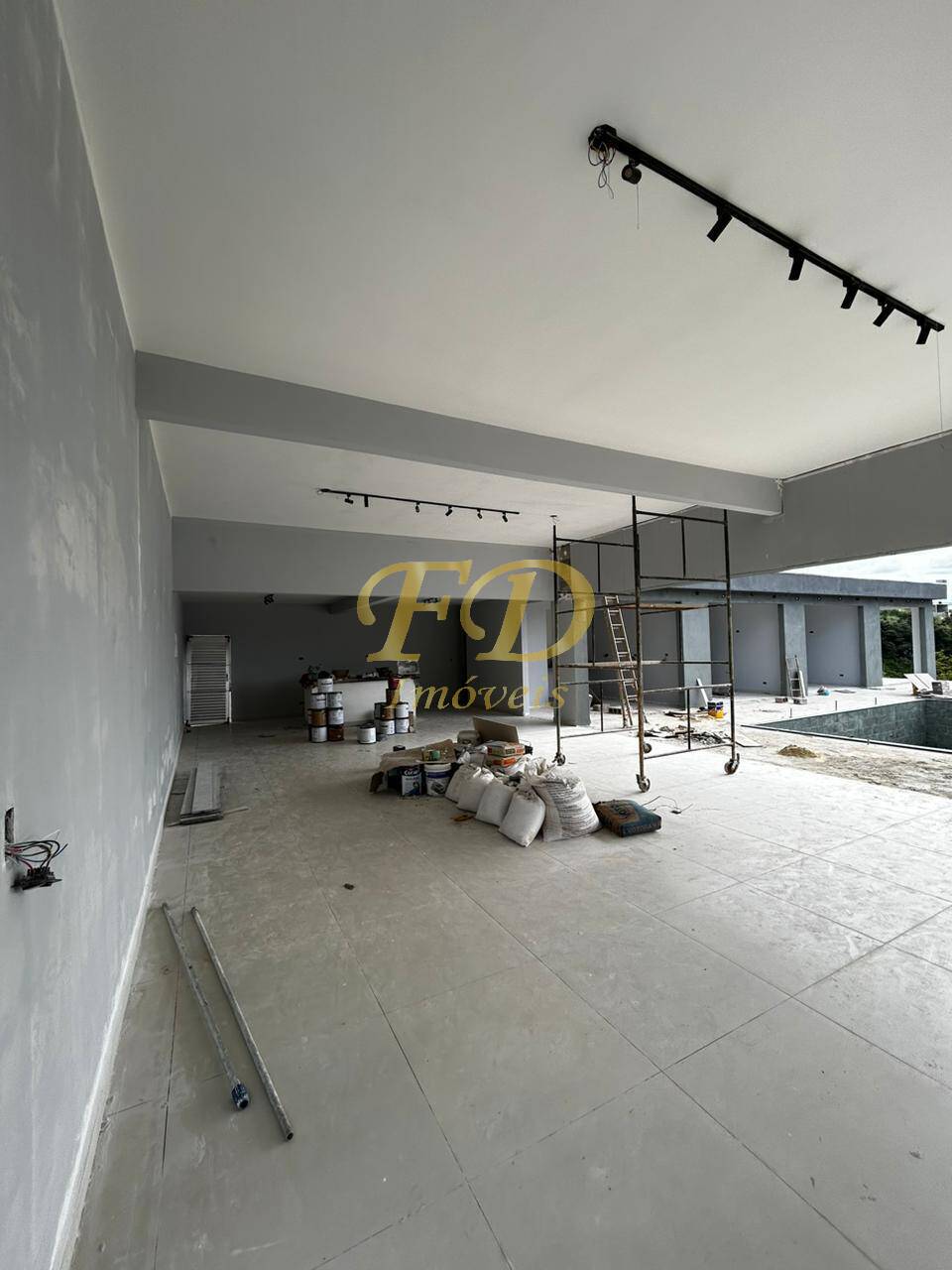 Casa de Condomínio à venda com 4 quartos, 250m² - Foto 9