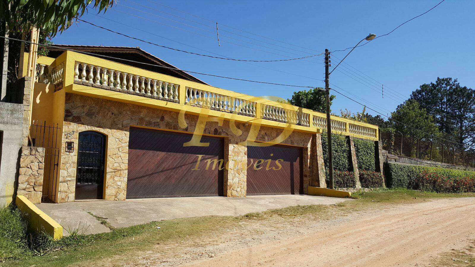 Fazenda à venda com 4 quartos, 350m² - Foto 1