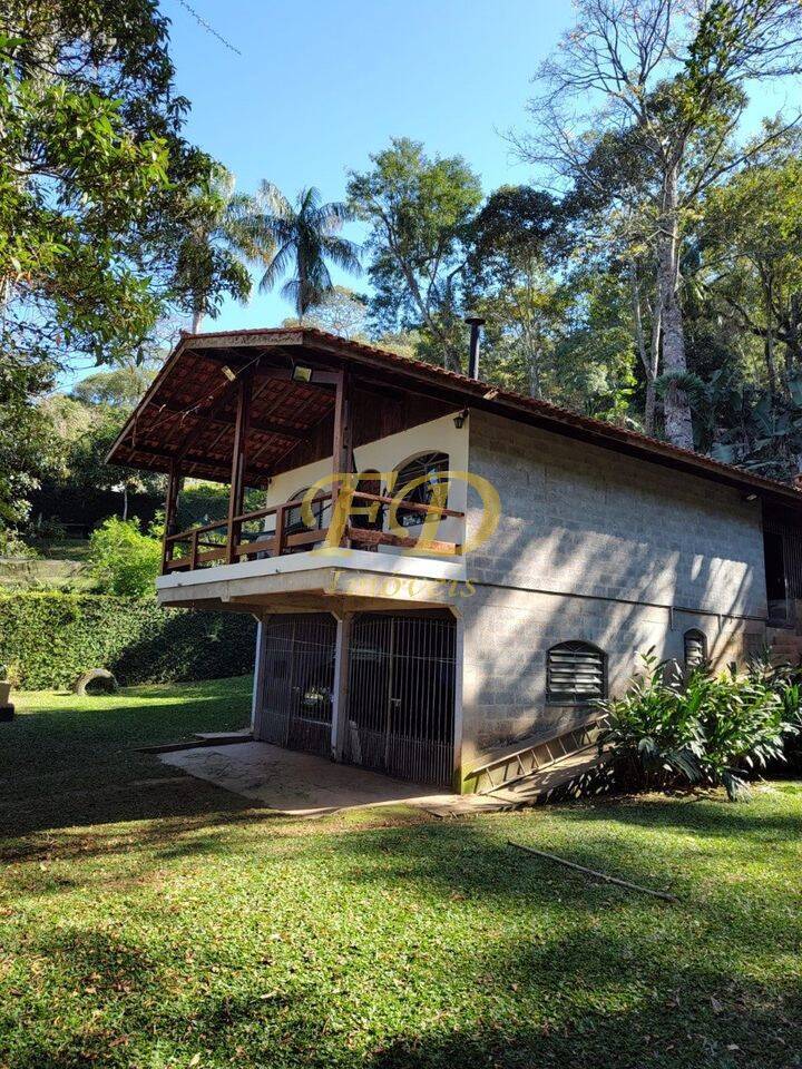 Fazenda à venda com 3 quartos, 1800m² - Foto 2