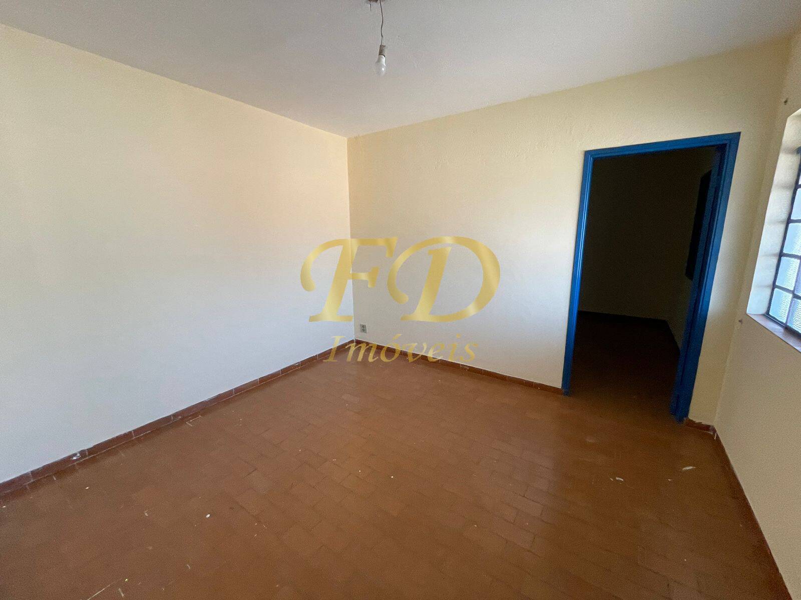 Casa à venda com 1 quarto, 600m² - Foto 3