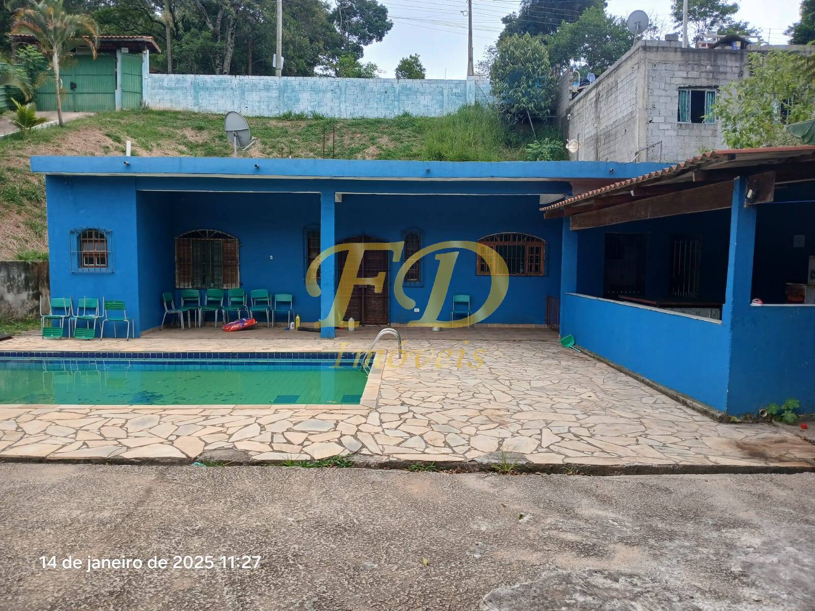 Fazenda à venda com 2 quartos, 98m² - Foto 1