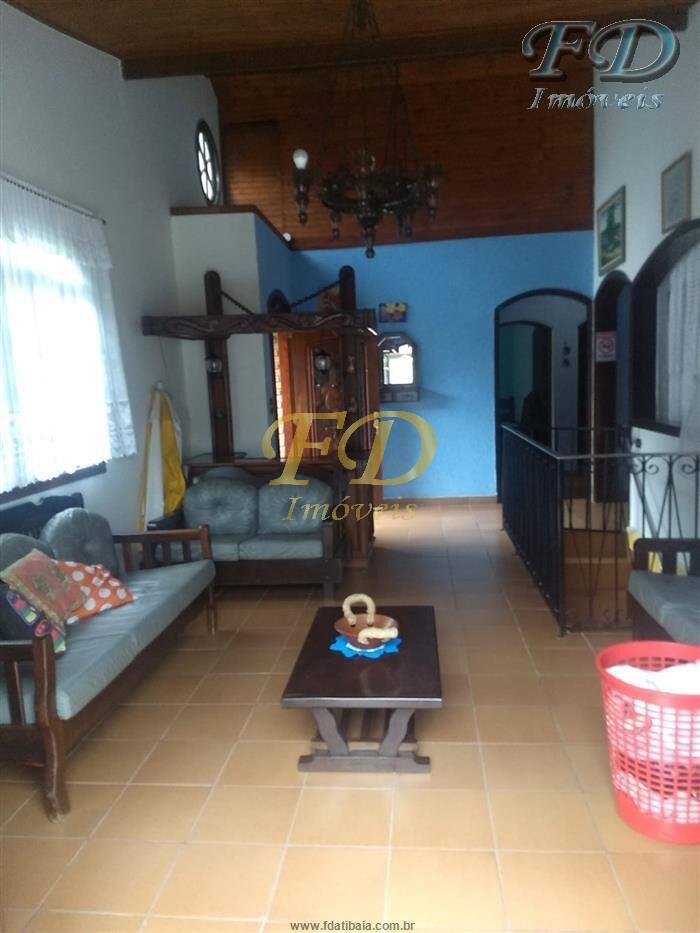 Fazenda à venda com 5 quartos, 300m² - Foto 2