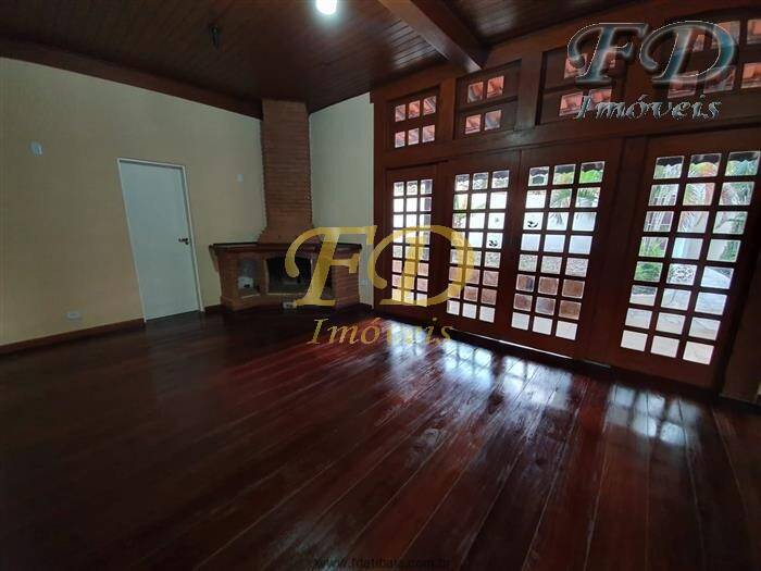 Casa à venda com 3 quartos, 300m² - Foto 17