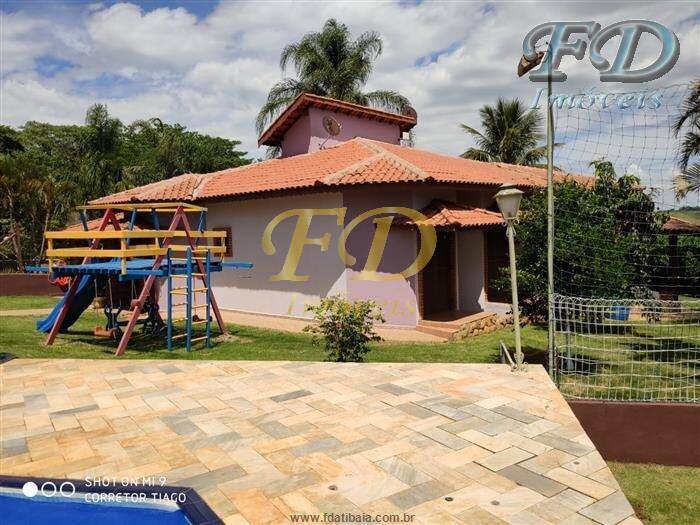 Fazenda à venda com 3 quartos, 650m² - Foto 4