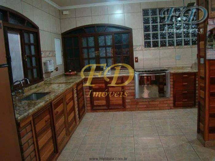 Casa à venda com 3 quartos, 400m² - Foto 14