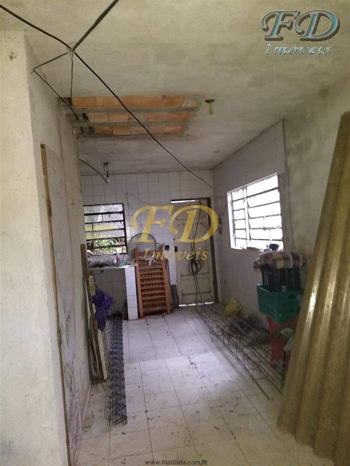 Casa à venda com 1 quarto, 300m² - Foto 7