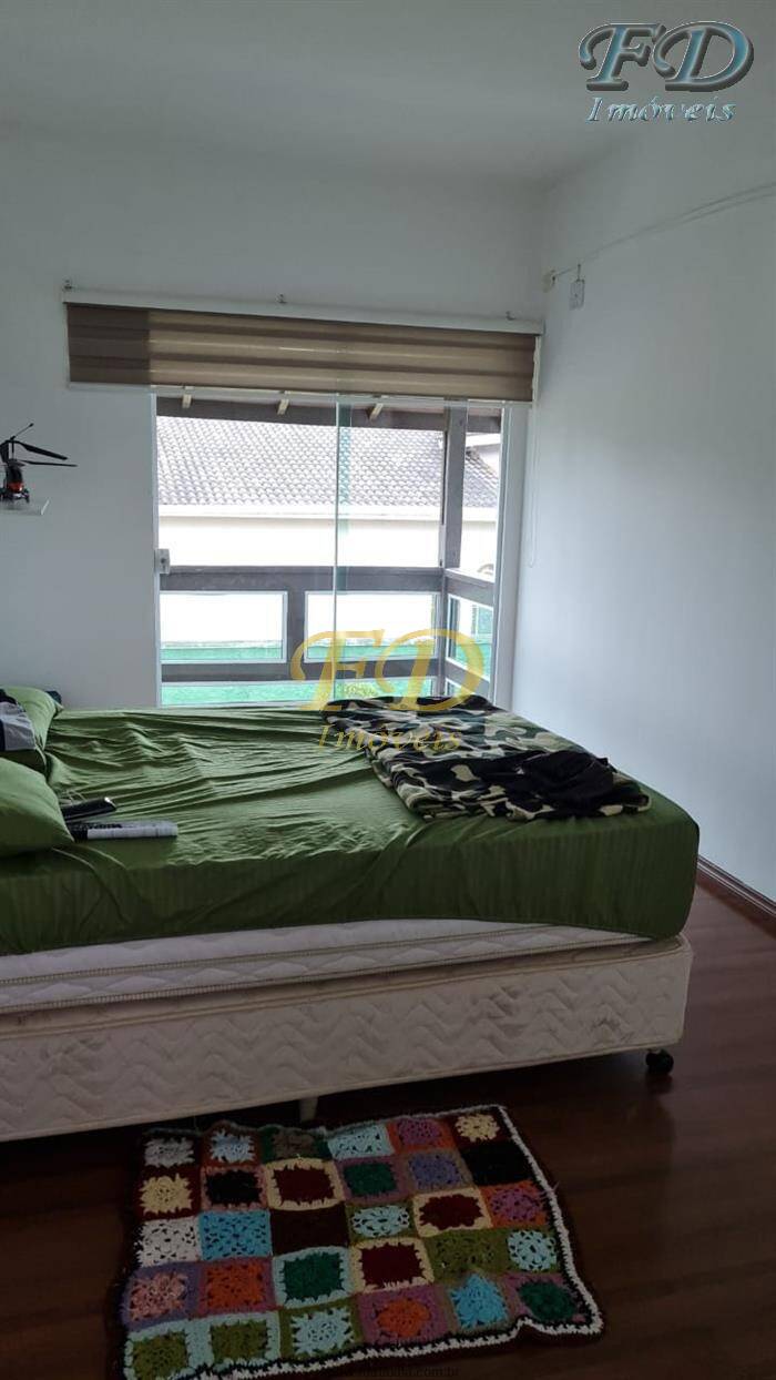 Casa de Condomínio à venda com 4 quartos, 200m² - Foto 11