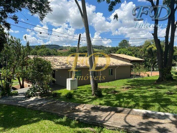 Fazenda à venda com 15 quartos, 1000m² - Foto 1