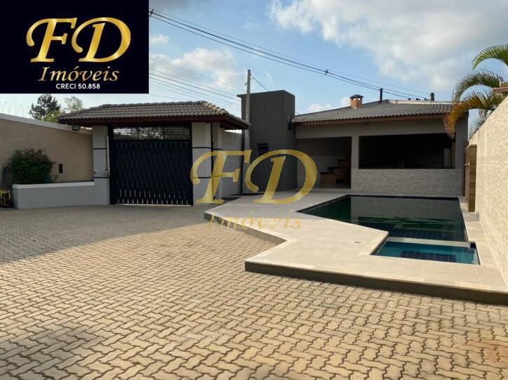 Casa à venda com 3 quartos, 378m² - Foto 2