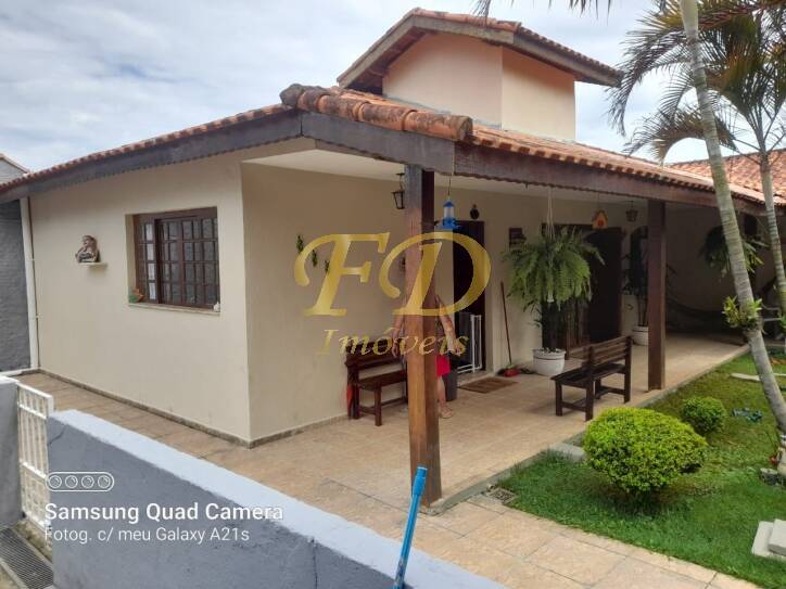 Fazenda à venda com 3 quartos, 174m² - Foto 1