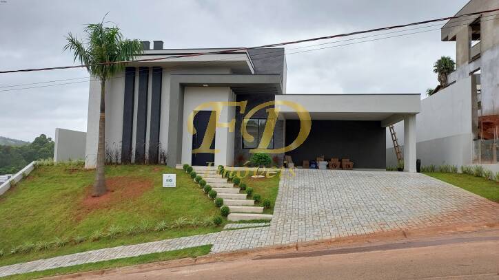 Casa de Condomínio à venda com 3 quartos, 240m² - Foto 2