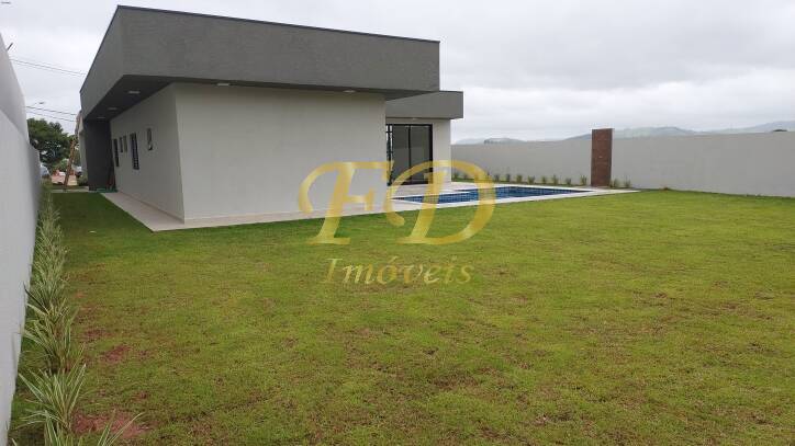 Casa de Condomínio à venda com 3 quartos, 240m² - Foto 4