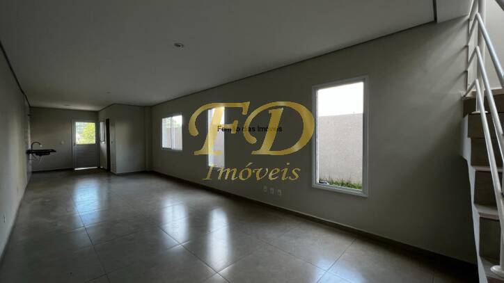 Casa à venda com 2 quartos, 102m² - Foto 13