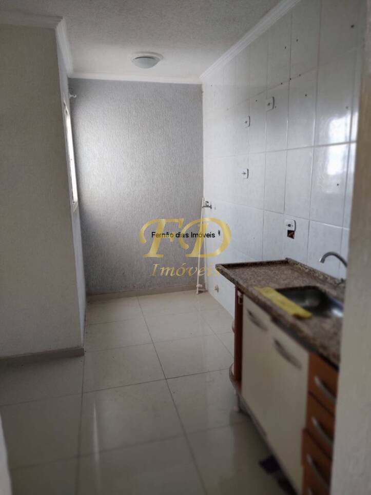 Apartamento à venda com 2 quartos, 44m² - Foto 3