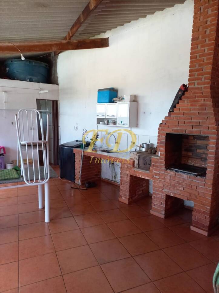 Casa à venda com 2 quartos, 80m² - Foto 10