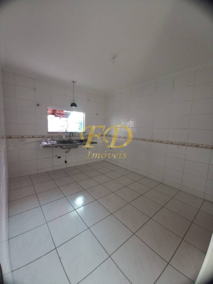 Casa à venda com 3 quartos, 250m² - Foto 4