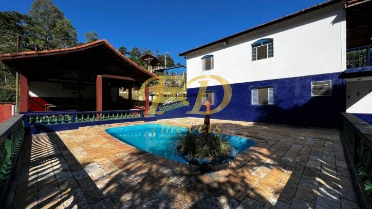 Fazenda à venda e aluguel com 4 quartos, 350m² - Foto 1