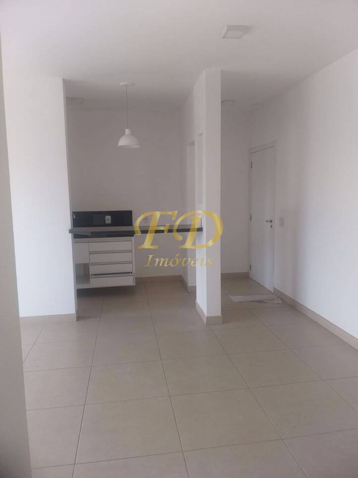 Apartamento para alugar com 2 quartos, 86m² - Foto 2