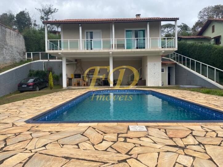 Casa à venda com 3 quartos, 187m² - Foto 1