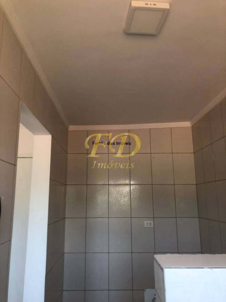 Apartamento à venda com 2 quartos, 40m² - Foto 12